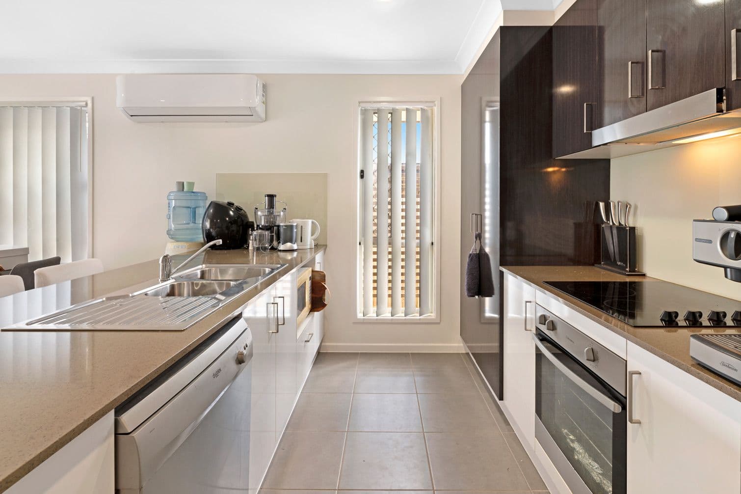 33 Charles Avenue, Pimpama QLD 4209, Pimpama - Thumbnail 3