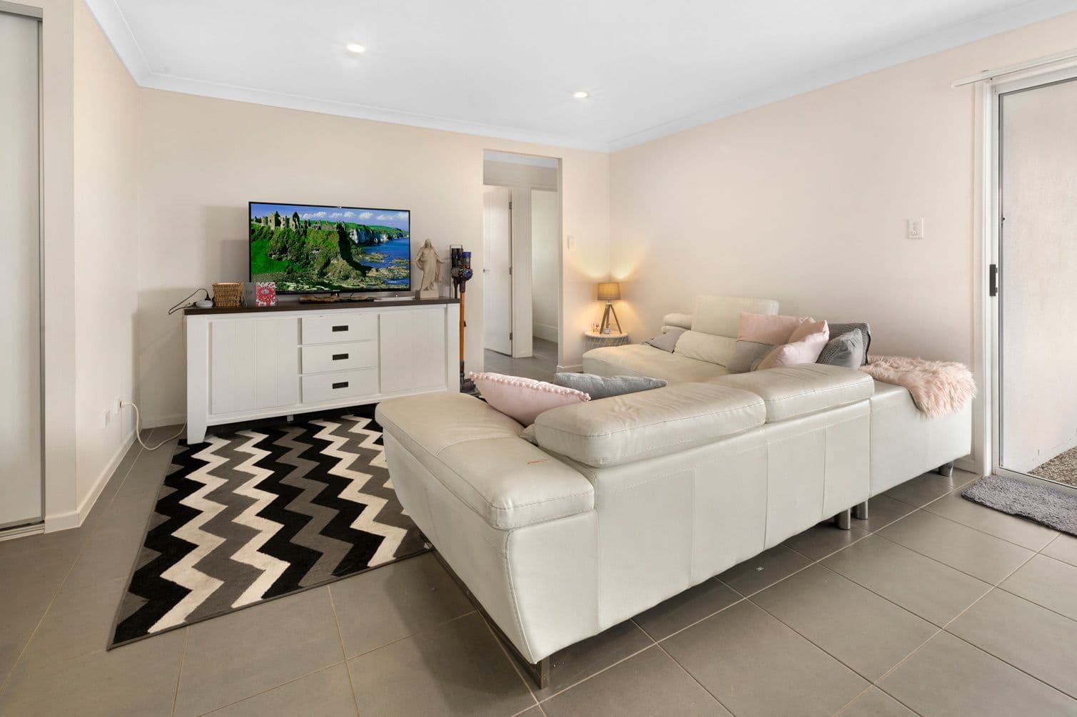 33 Charles Avenue, Pimpama QLD 4209, Pimpama - Thumbnail 5