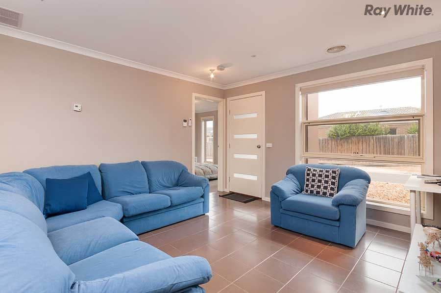 20-22 Roslyn Park Drive, Melton VIC 3337, Melton - Thumbnail 3