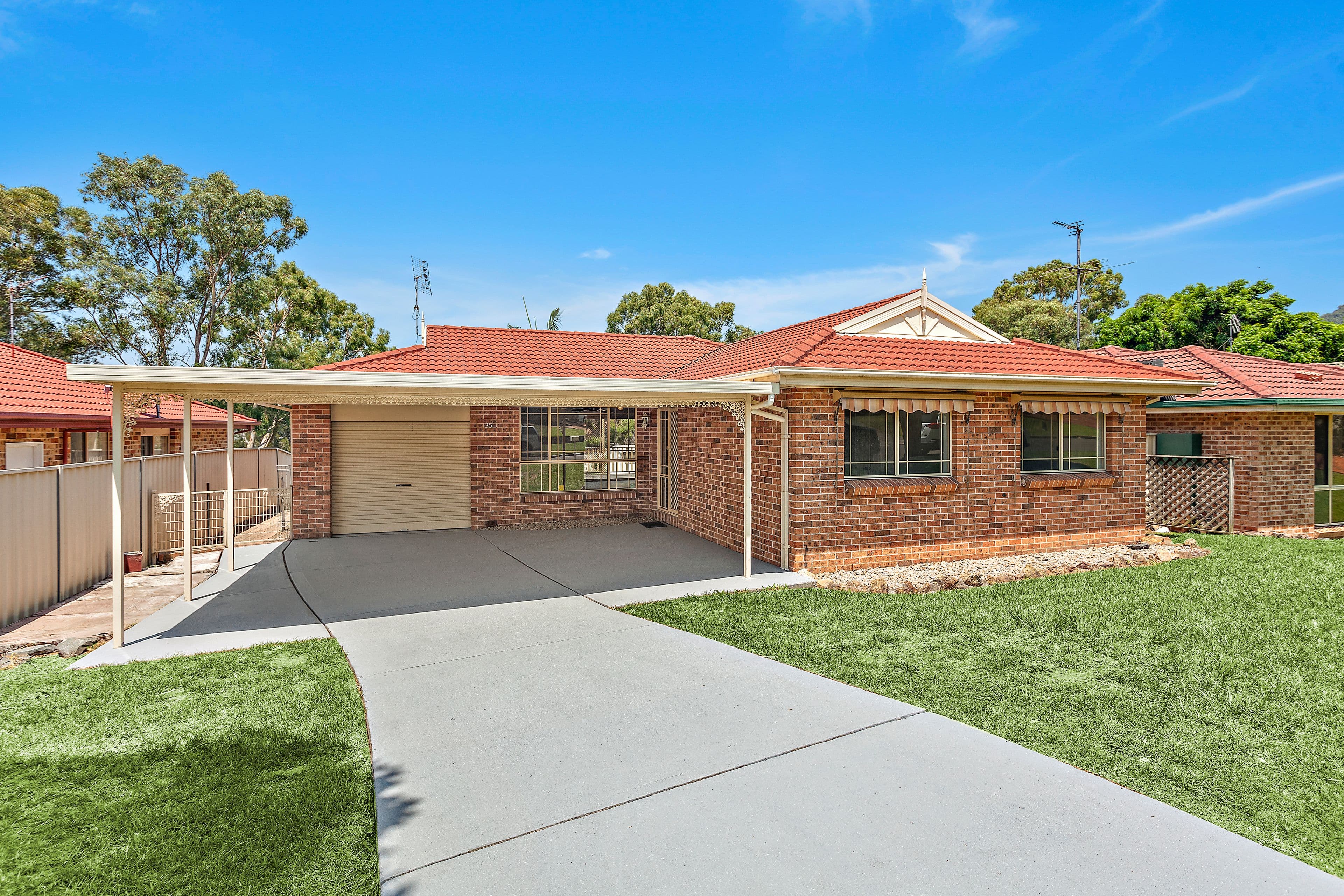 35 Gloucester Circuit, Albion Park - Image 1