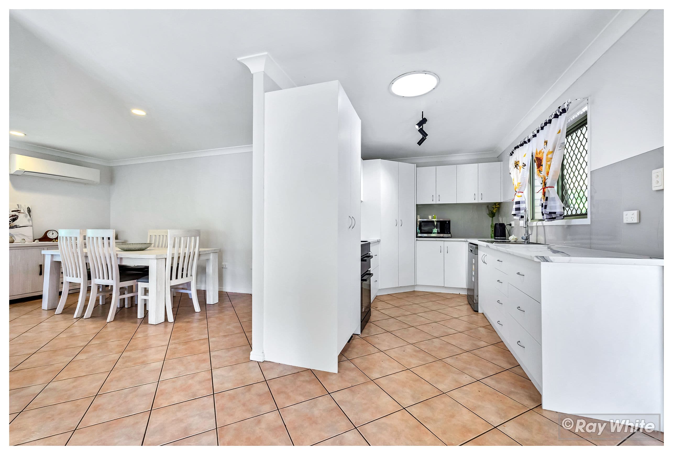 21 Julie Anne Drive, Glendale QLD 4711, Glendale - Thumbnail 5