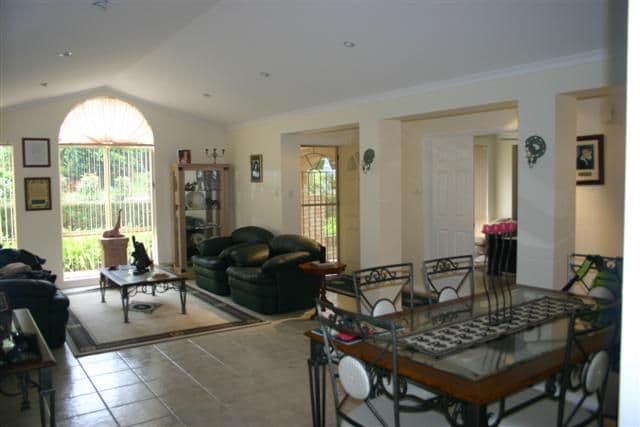 68 Brampton Drive, BEAUMONT HILLS NSW 2155, Beaumont Hills - Thumbnail 3