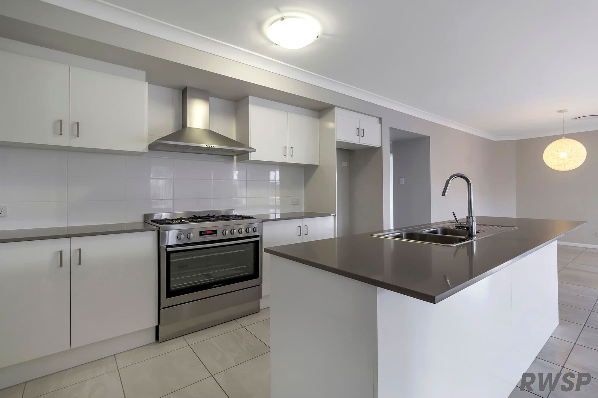 457 Gainsborough Drive, Pimpama QLD 4209, Pimpama - Thumbnail 3