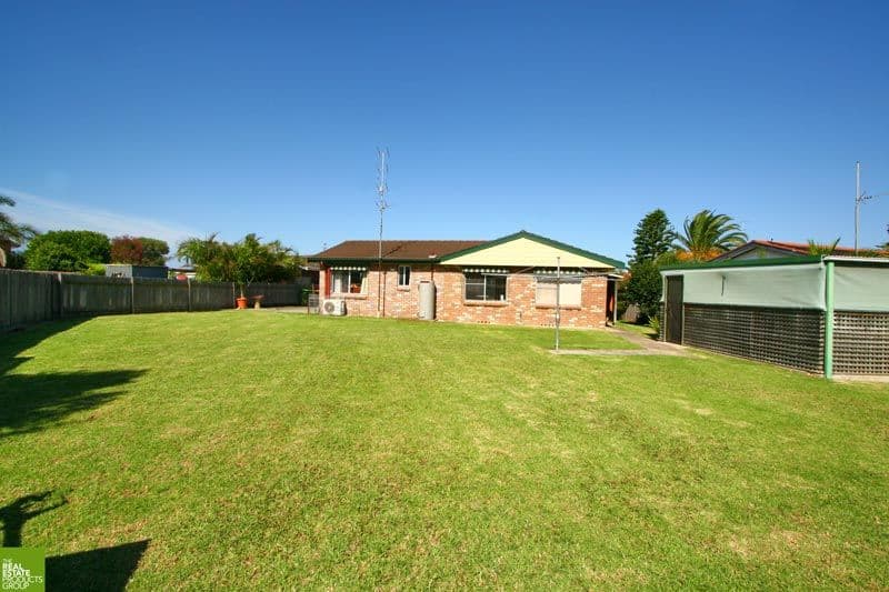 18  Flinders Close, BARRACK HEIGHTS NSW 2528, Barrack Heights - Thumbnail 8