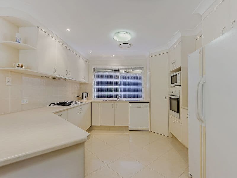 18 Piccolo Street, COOMERA WATERS QLD 4209, Coomera - Thumbnail 5