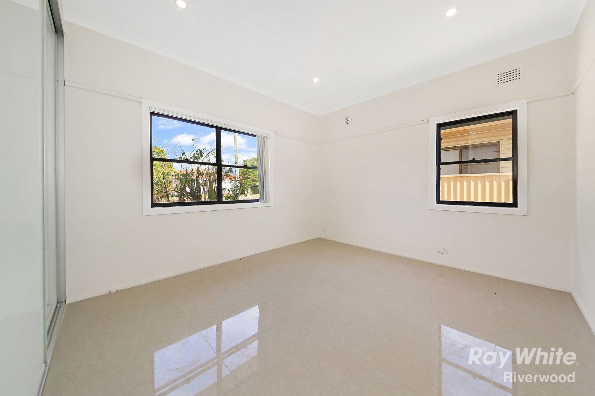 1 Bell Street, Riverwood - Thumbnail 5