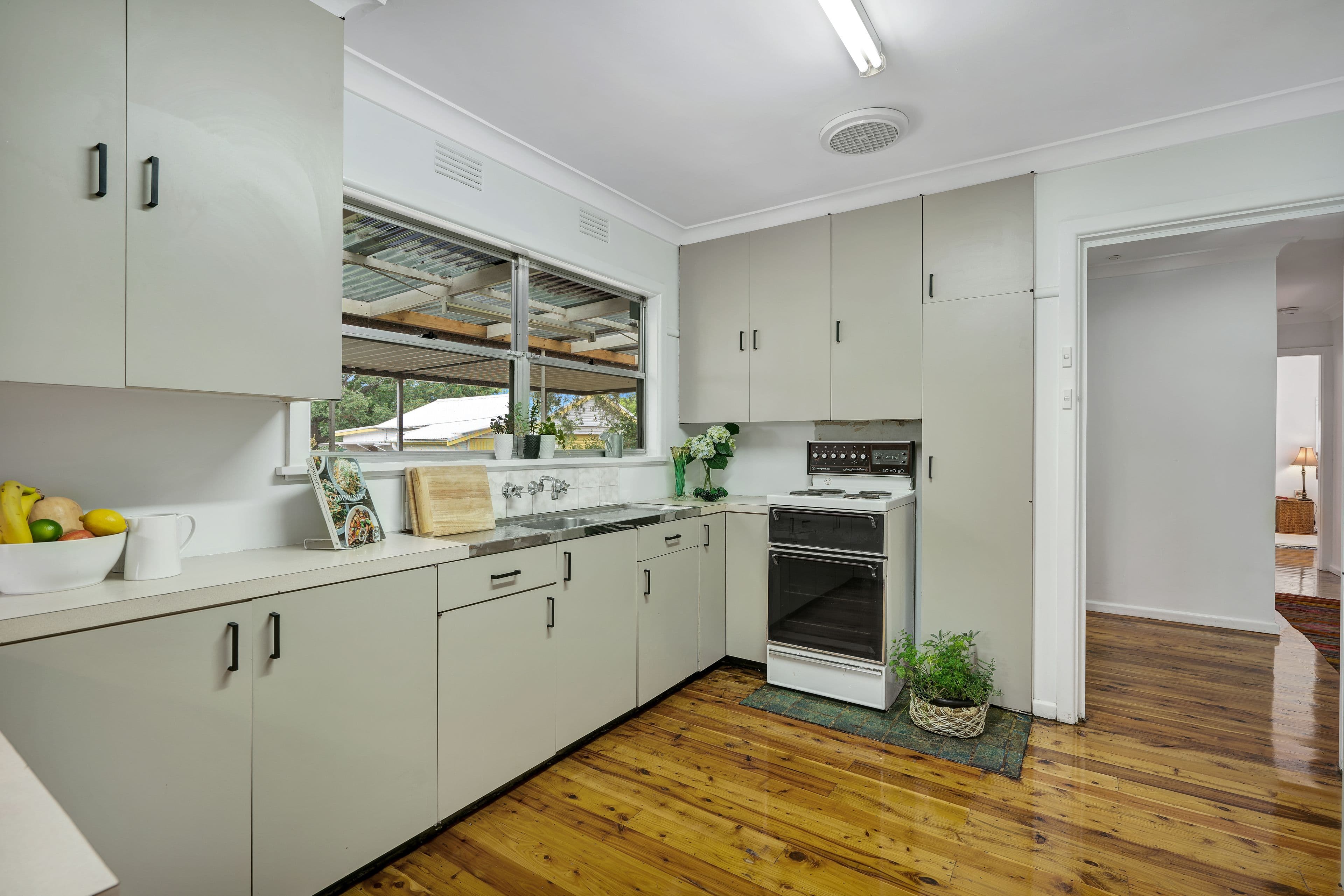 4 Leatham Avenue, Nowra NSW 2541, Nowra - Thumbnail 6