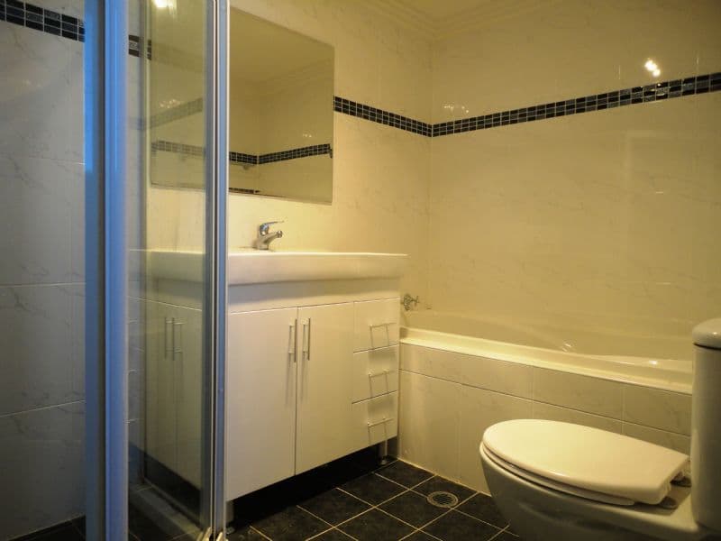 8 Andrew Avenue, CANLEY HEIGHTS NSW 2166, Canley Heights - Thumbnail 6