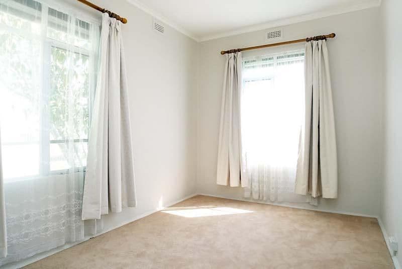 10 Oulton Crescent, Reservoir VIC 3073, Reservoir - Thumbnail 5