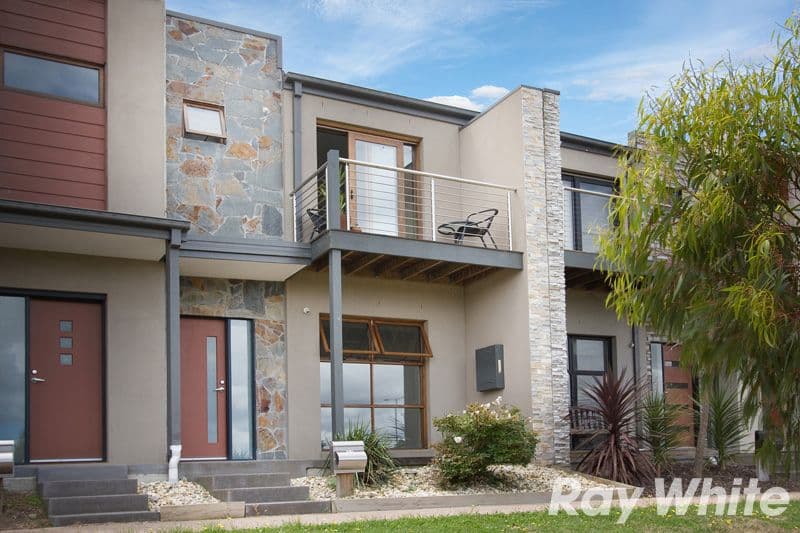 17 Pendula Place, Pakenham VIC 3810, Pakenham - Image 1