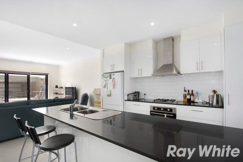 17 Pendula Place, Pakenham VIC 3810, Pakenham - Thumbnail 2