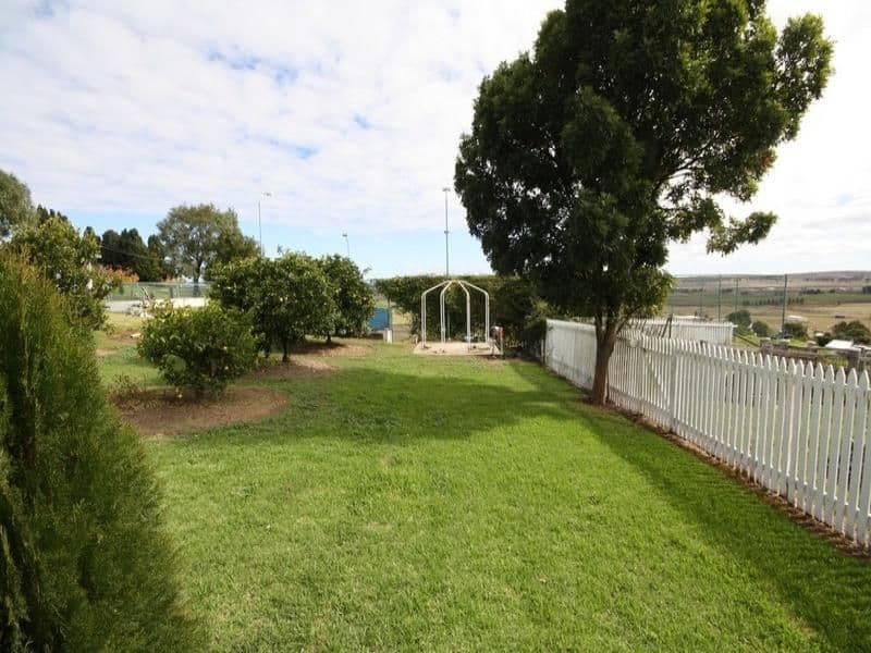 38 Pine Street, KILLARNEY QLD 4373, Killarney - Thumbnail 4