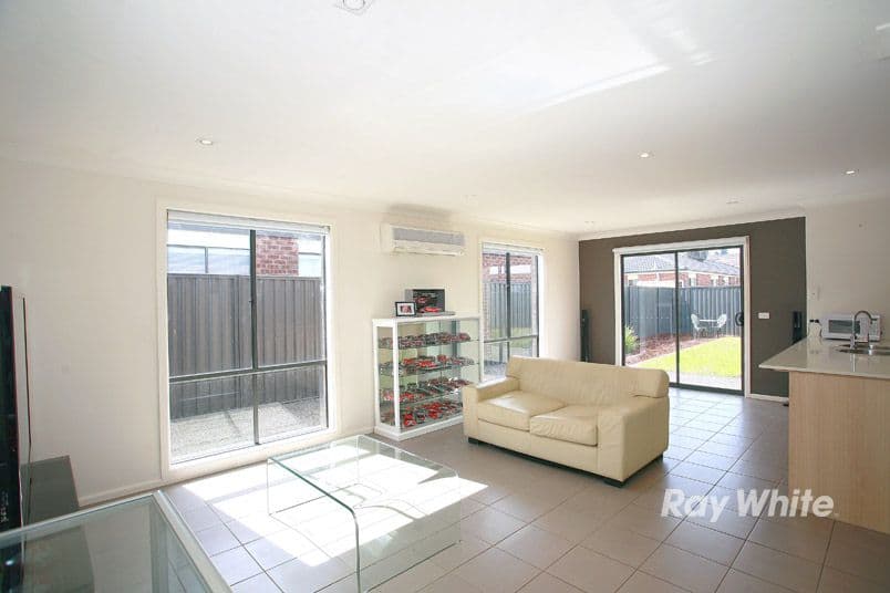 4 Walnut Way, PAKENHAM VIC 3810, Pakenham - Thumbnail 5