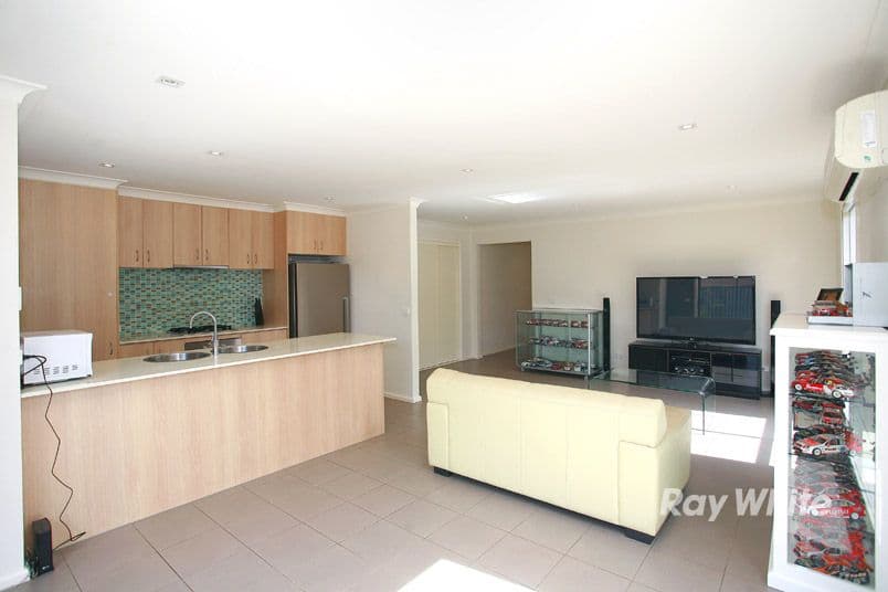 4 Walnut Way, PAKENHAM VIC 3810, Pakenham - Thumbnail 7