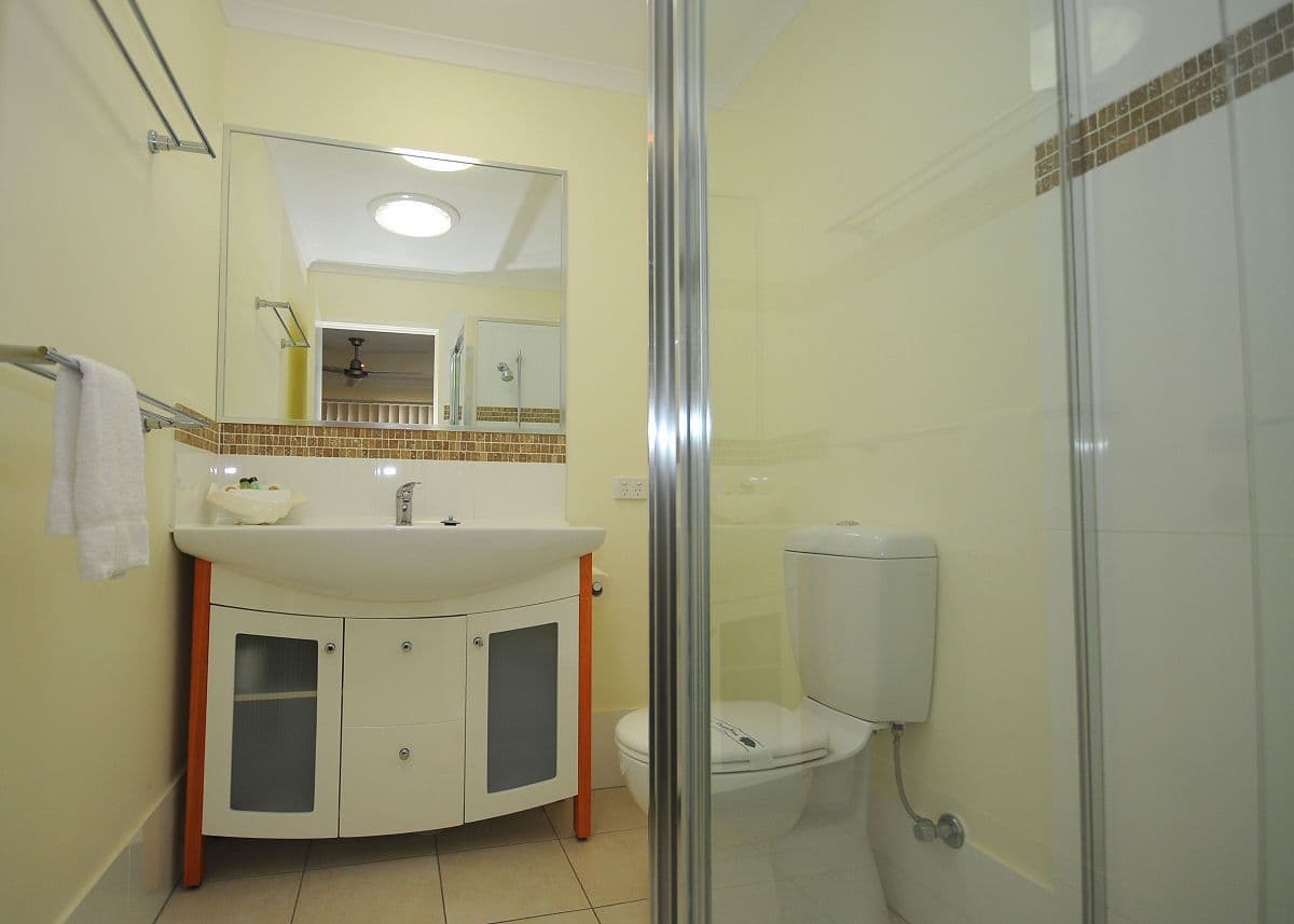 654 Charlton Esplanade, URANGAN QLD 4655, Urangan - Thumbnail 7