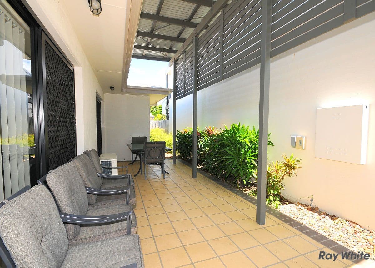 654 Charlton Esplanade, URANGAN QLD 4655, Urangan - Thumbnail 8
