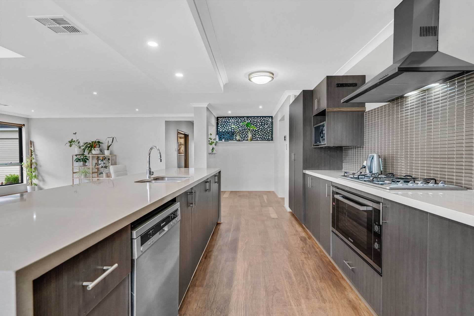 16 Waterview Way, Singleton WA 6175, Singleton - Thumbnail 3