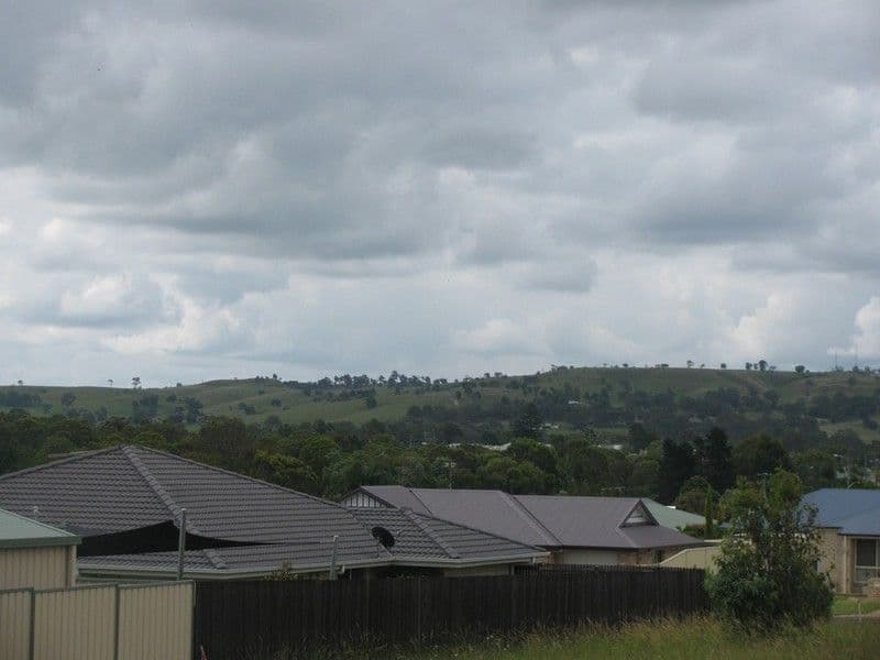 14 Naomi Drive, CROWS NEST QLD 4355, Crows Nest - Thumbnail 3