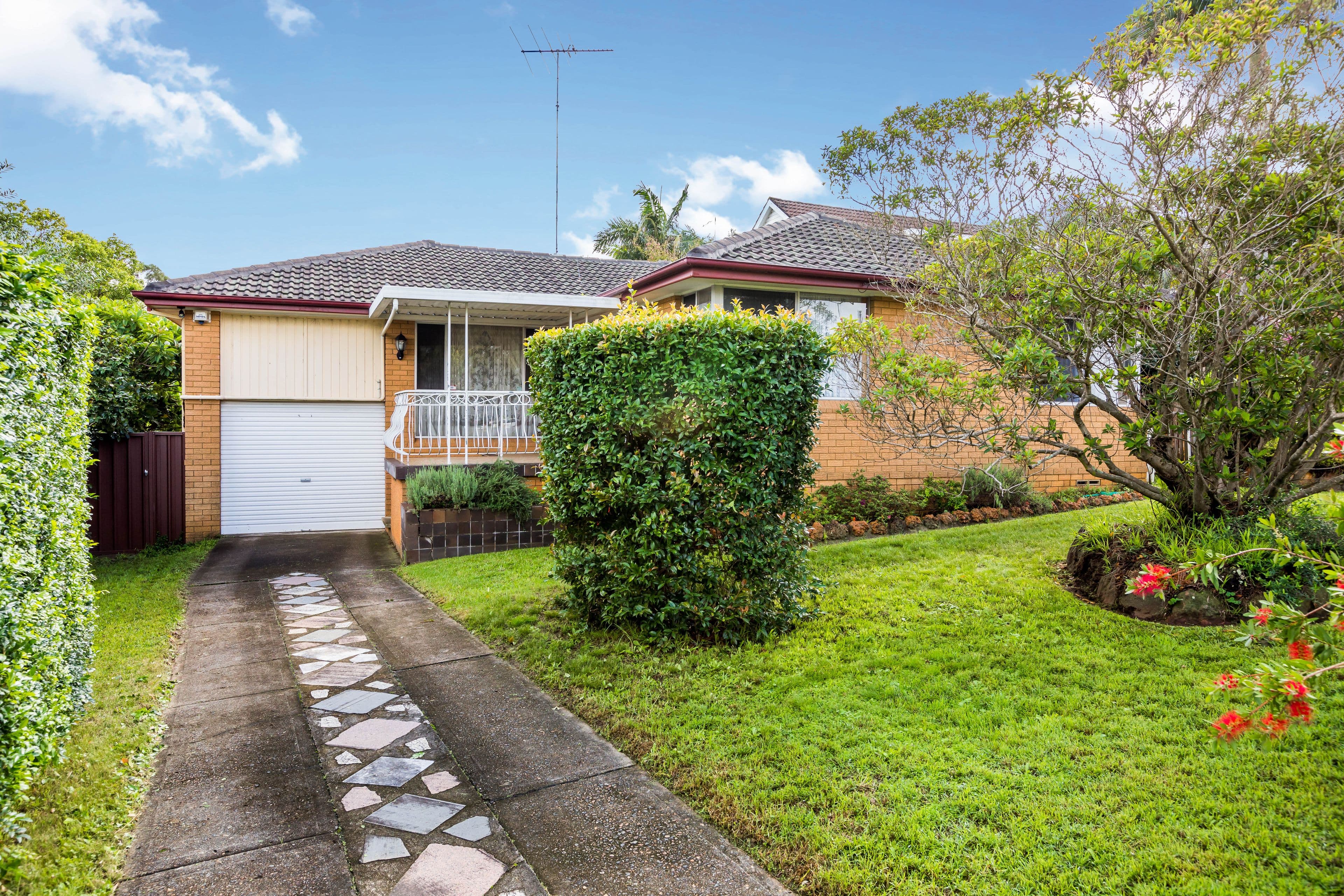 129 Lanhams Road, Winston Hills - Image 1