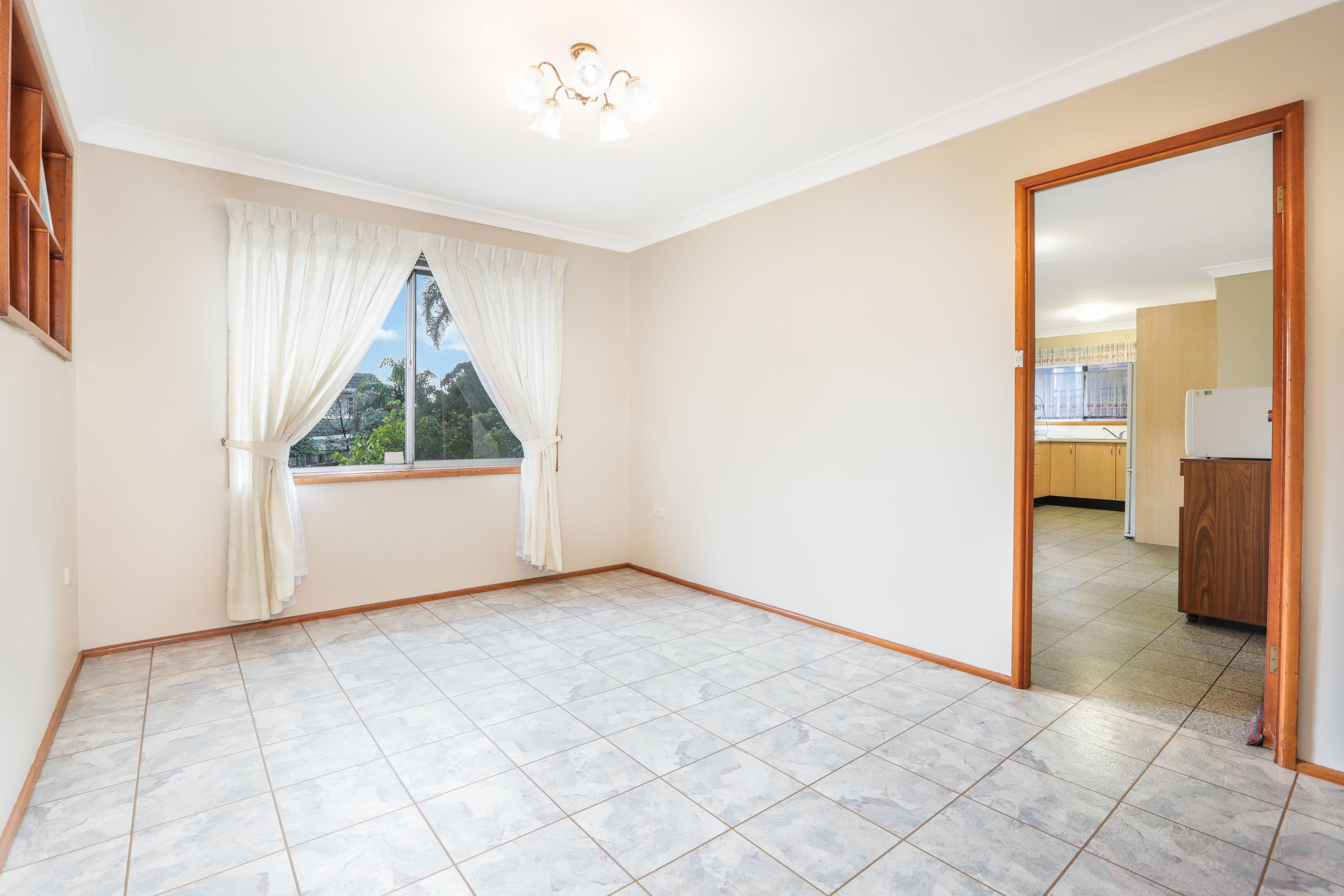 129 Lanhams Road, Winston Hills - Thumbnail 3