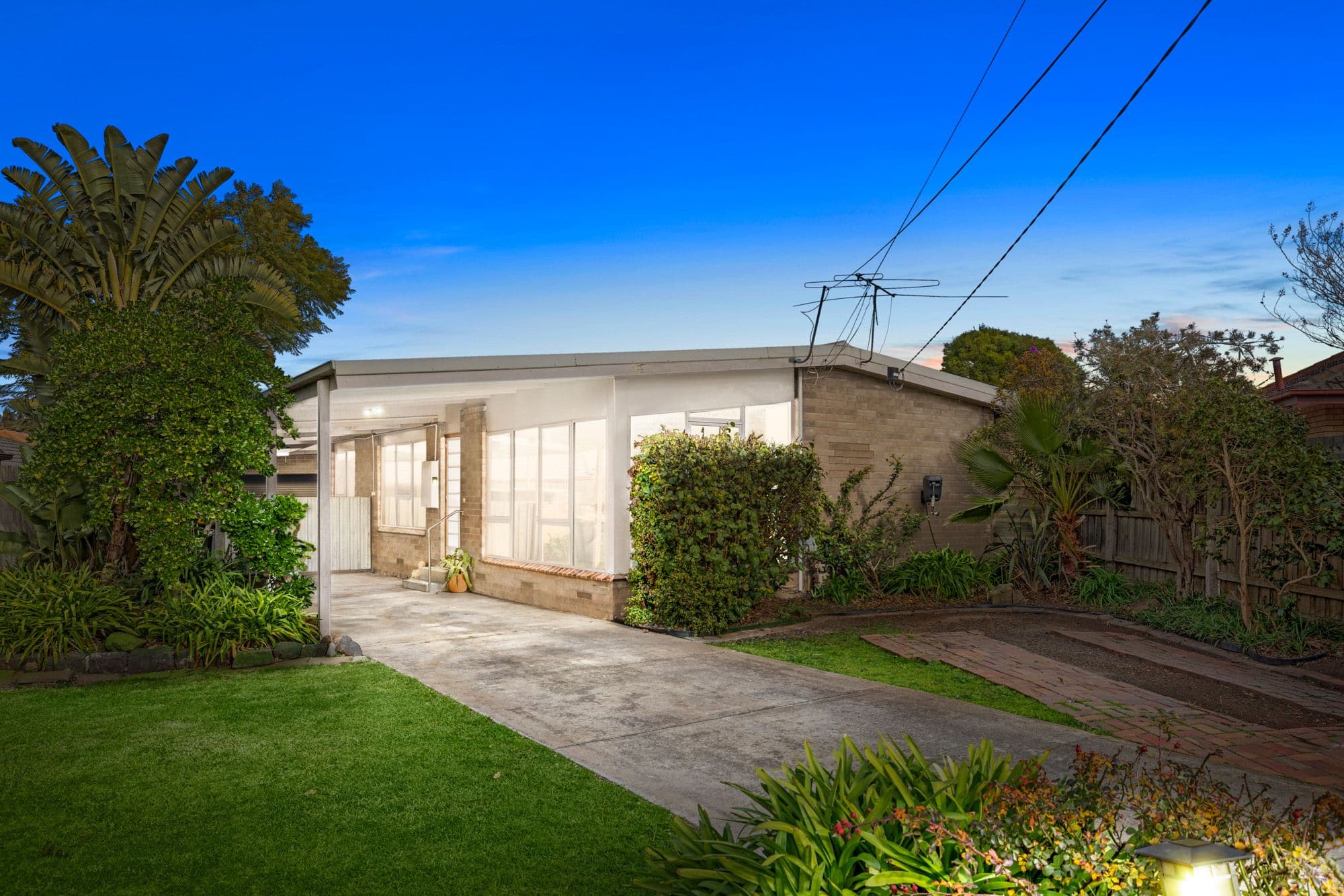 8 Swift Street, Hoppers Crossing VIC 3029, Hoppers Crossing - Thumbnail 2