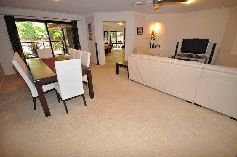 73 Arun Drive, ARUNDEL QLD 4214, Arundel - Thumbnail 8