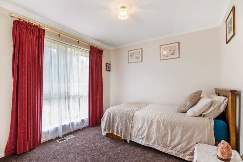 4 Stockdale Close, Ferntree Gully VIC 3156, Ferntree Gully - Thumbnail 3