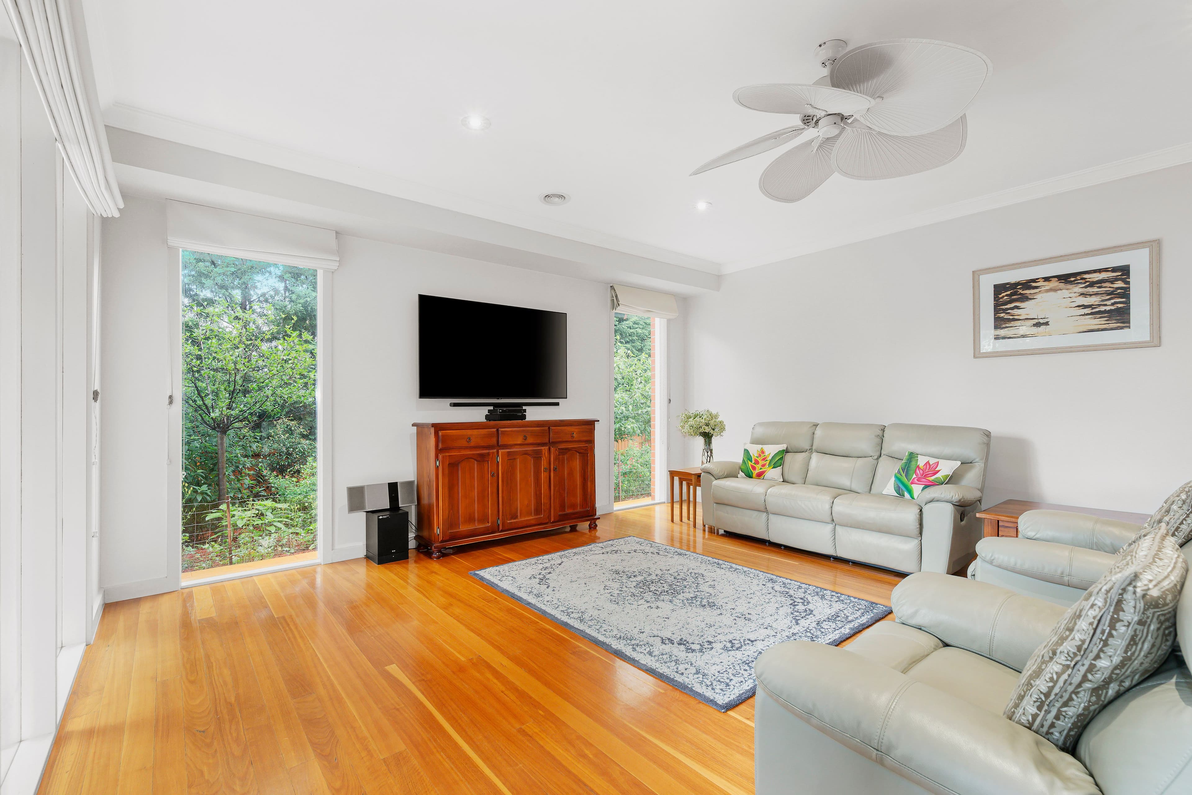 7 Woodlawn Circuit, Macleod VIC 3085, Macleod - Thumbnail 2