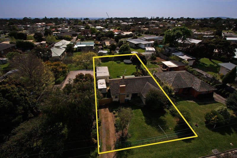 10 Warraburra Avenue, ROSEBUD VIC 3939, Rosebud - Thumbnail 2
