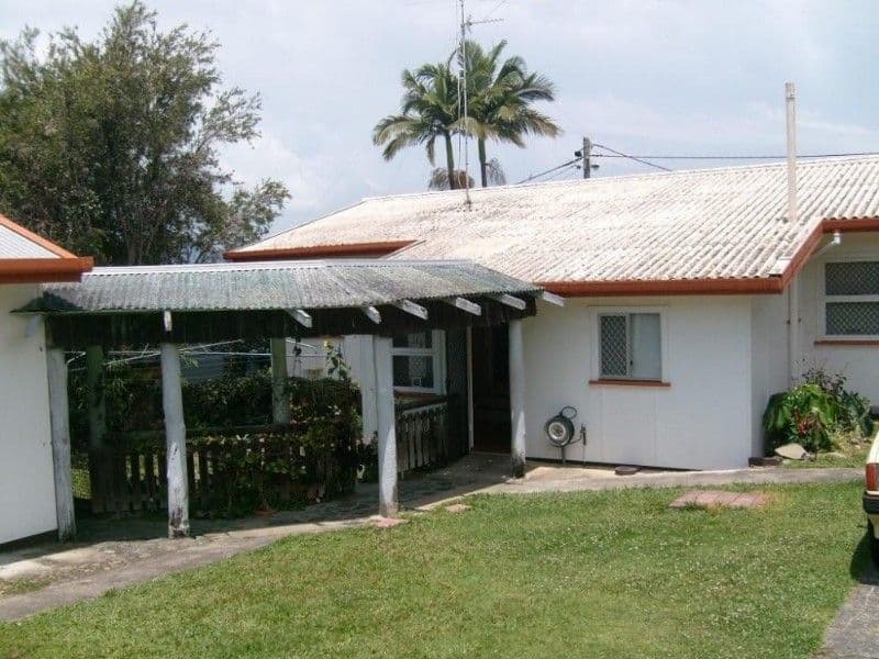 5 Locke Street, SOUTHPORT QLD 4215, Southport - Thumbnail 4