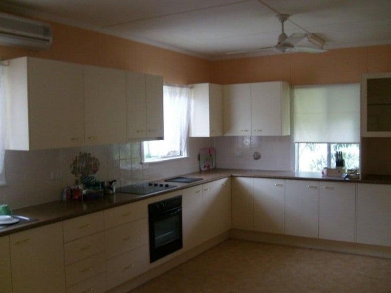 5 Locke Street, SOUTHPORT QLD 4215, Southport - Thumbnail 7