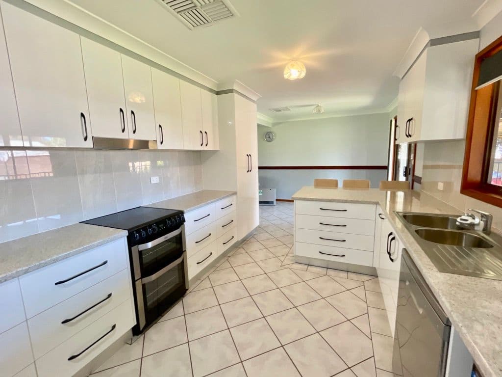 72 Forbes Road, Parkes NSW 2870, Parkes - Thumbnail 3