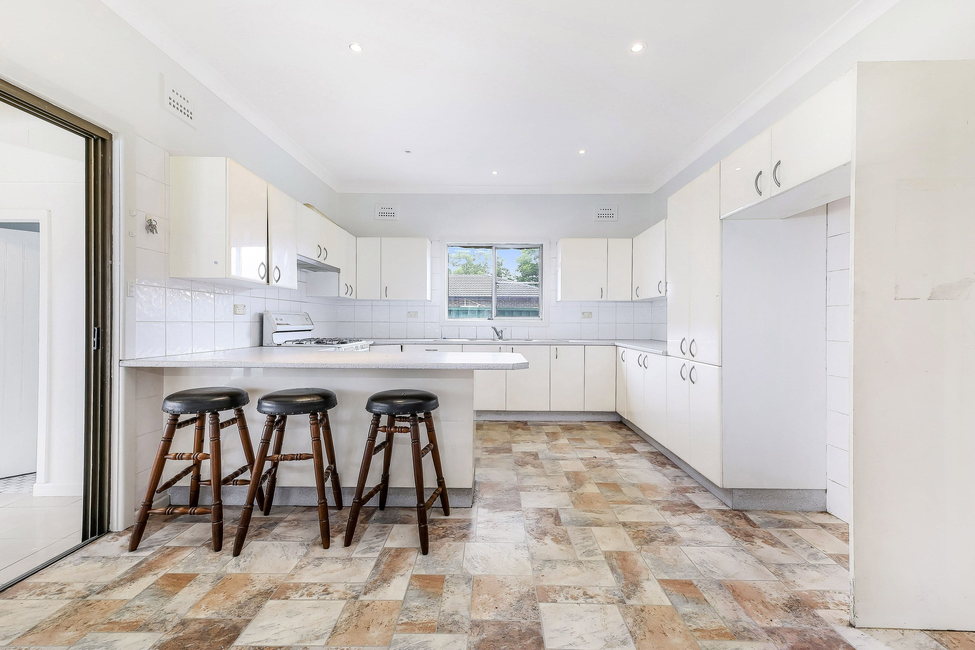 984 Punchbowl Road, Punchbowl NSW 2196, Punchbowl - Thumbnail 2
