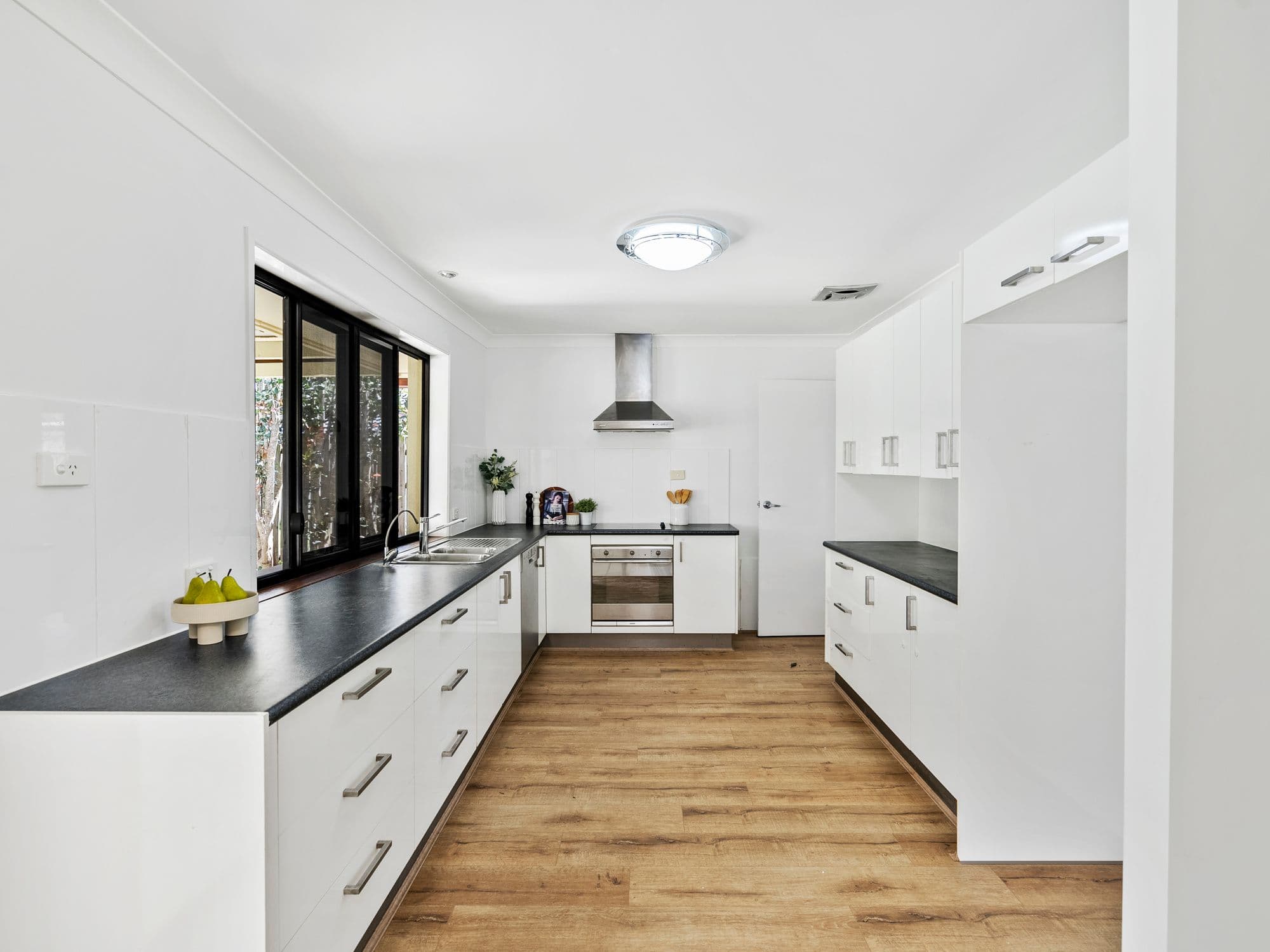132 Bankside Street, Nathan QLD 4111, Nathan - Thumbnail 2