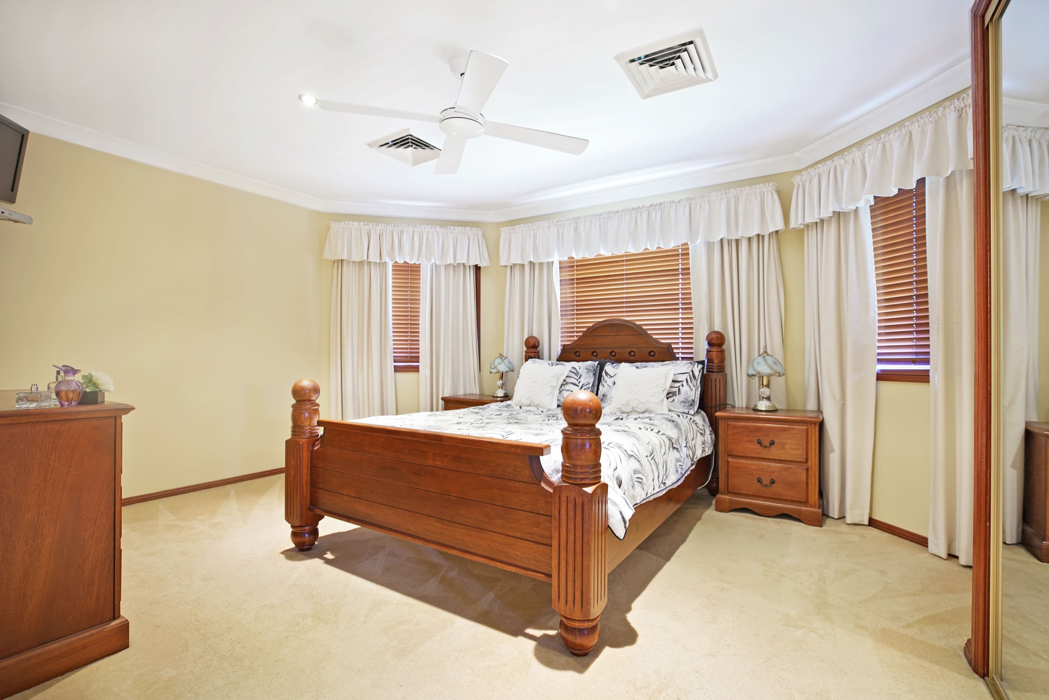 31 The Lakes Drive, Glenmore Park - Thumbnail 5