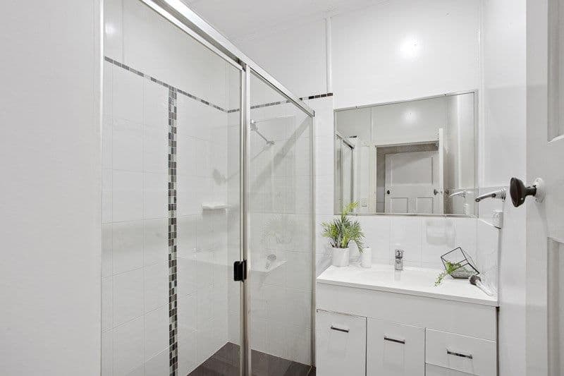 457 Tor Street, Newtown QLD 4350, Newtown - Thumbnail 3