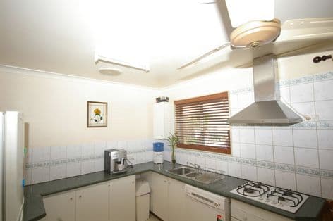 10 Burlinson Crescent, KOONDOOLA WA 6064, Koondoola - Thumbnail 6