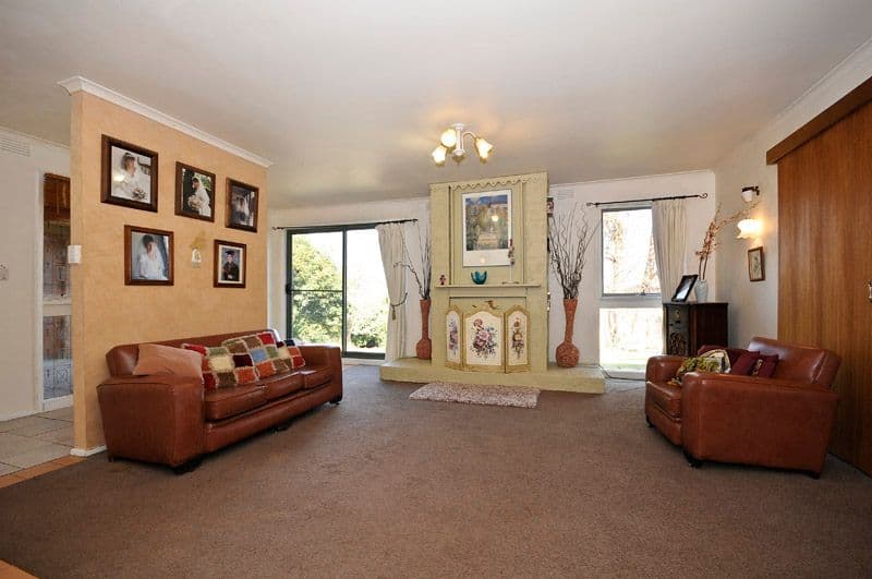 77 Kipling Avenue, MOOROOLBARK VIC 3138, Mooroolbark - Thumbnail 2