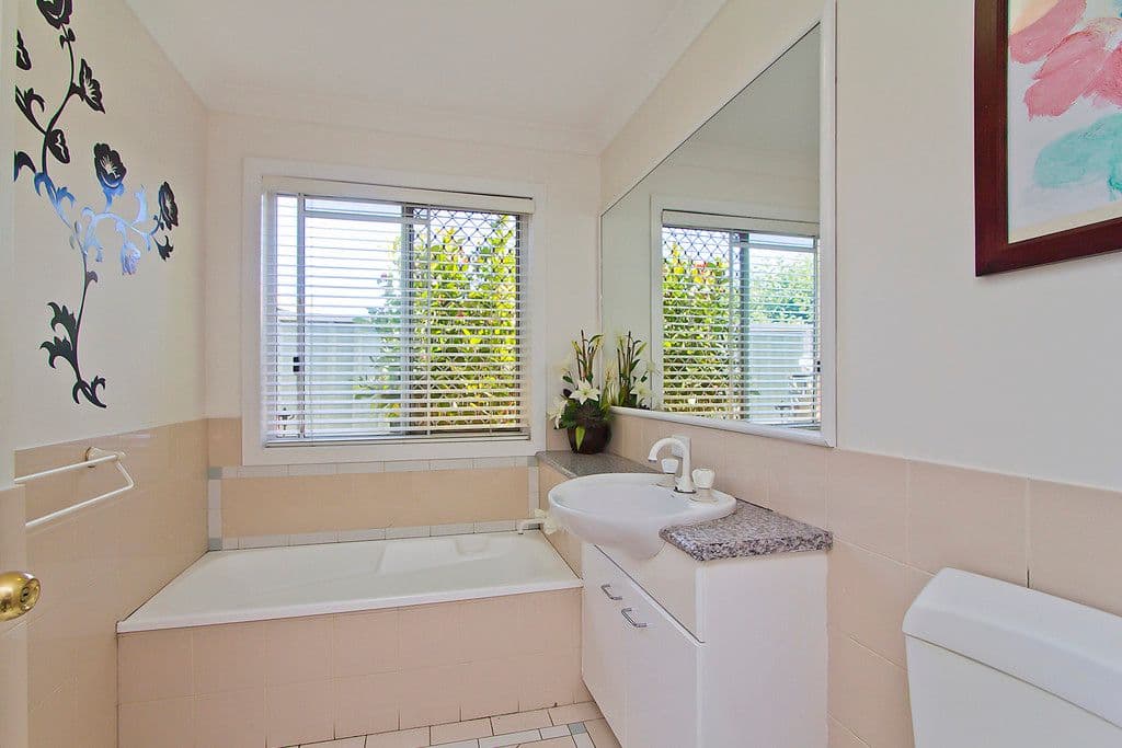 2 Manor Close, ROBINA QLD 4226, Robina - Thumbnail 8