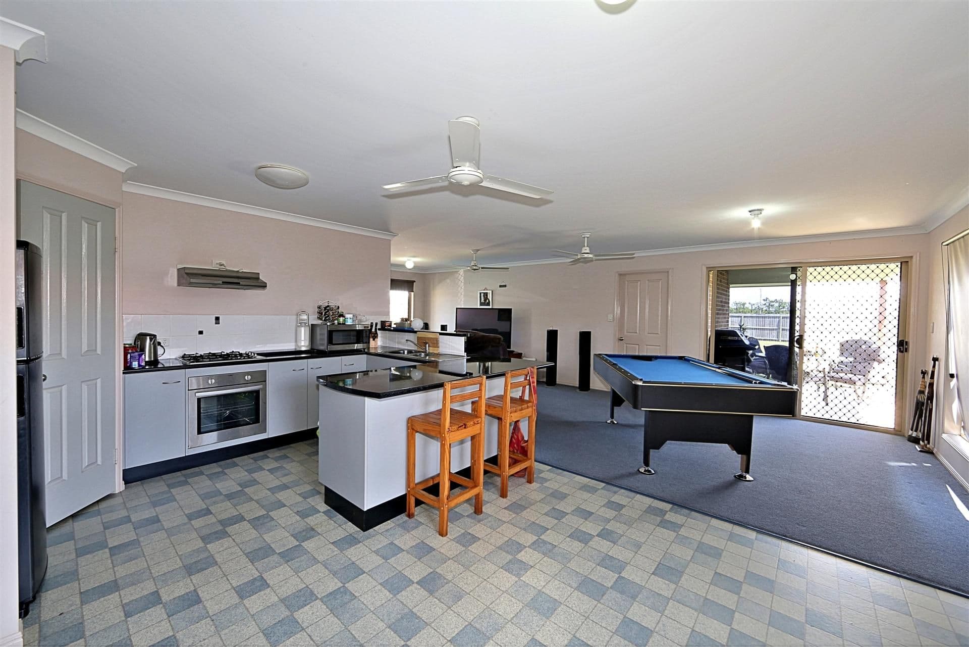 68 Dawson Avenue, THABEBAN QLD 4670, Thabeban - Thumbnail 2