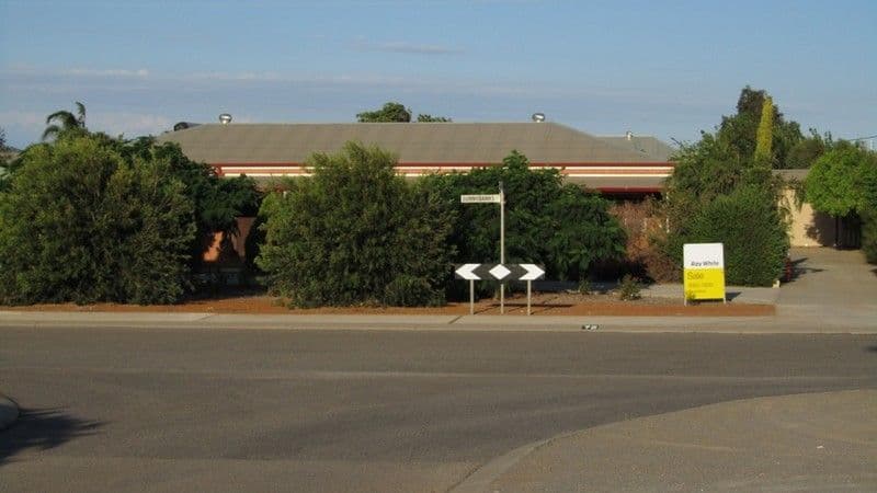 72 Sunnybanks Drive, STRATHALBYN WA 6530, Strathalbyn - Image 1
