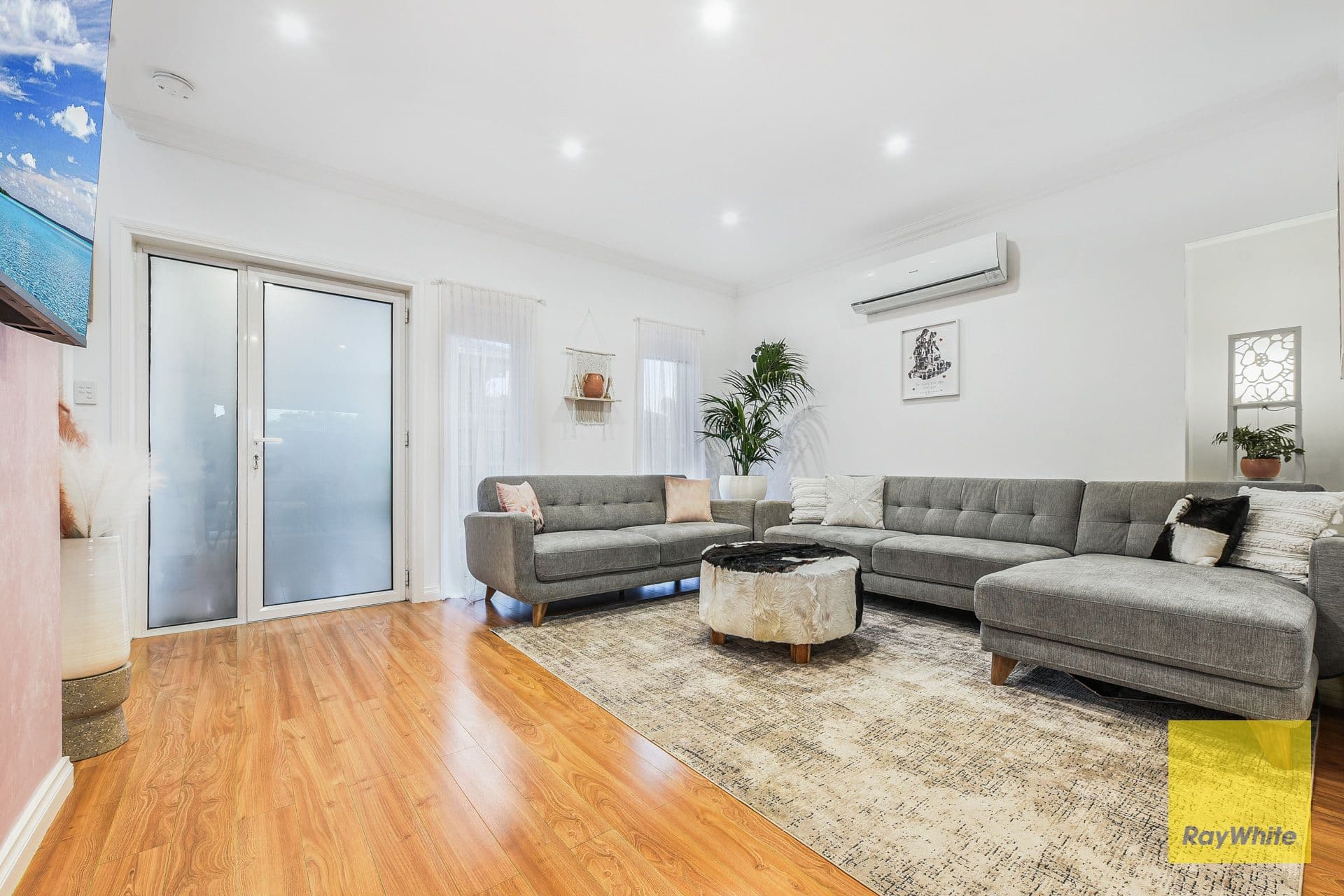 7 Canberra Avenue, Dandenong VIC 3175, Dandenong - Thumbnail 2