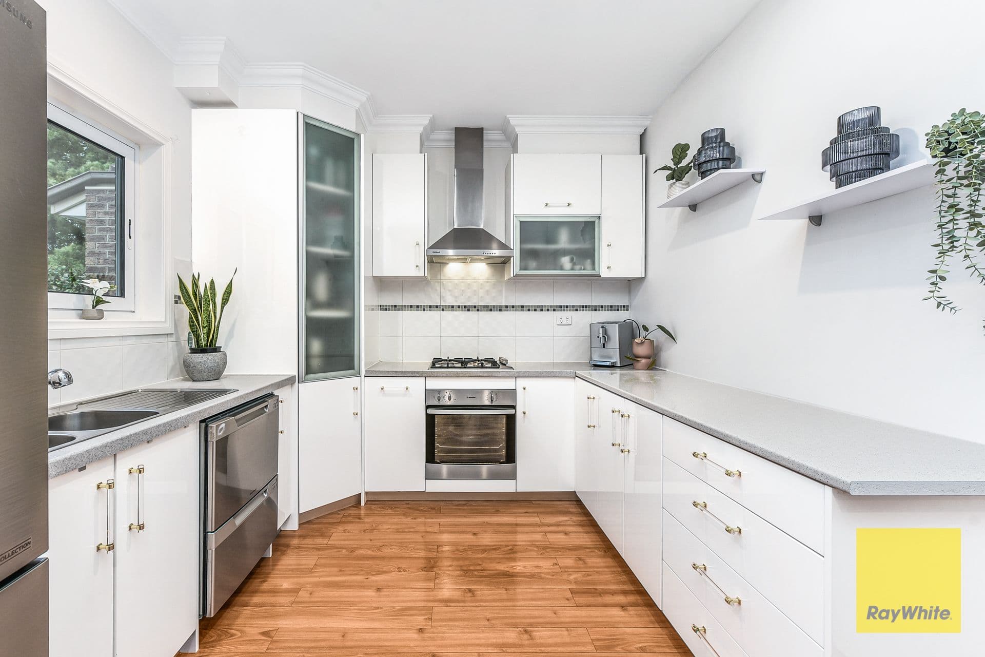 7 Canberra Avenue, Dandenong VIC 3175, Dandenong - Thumbnail 5