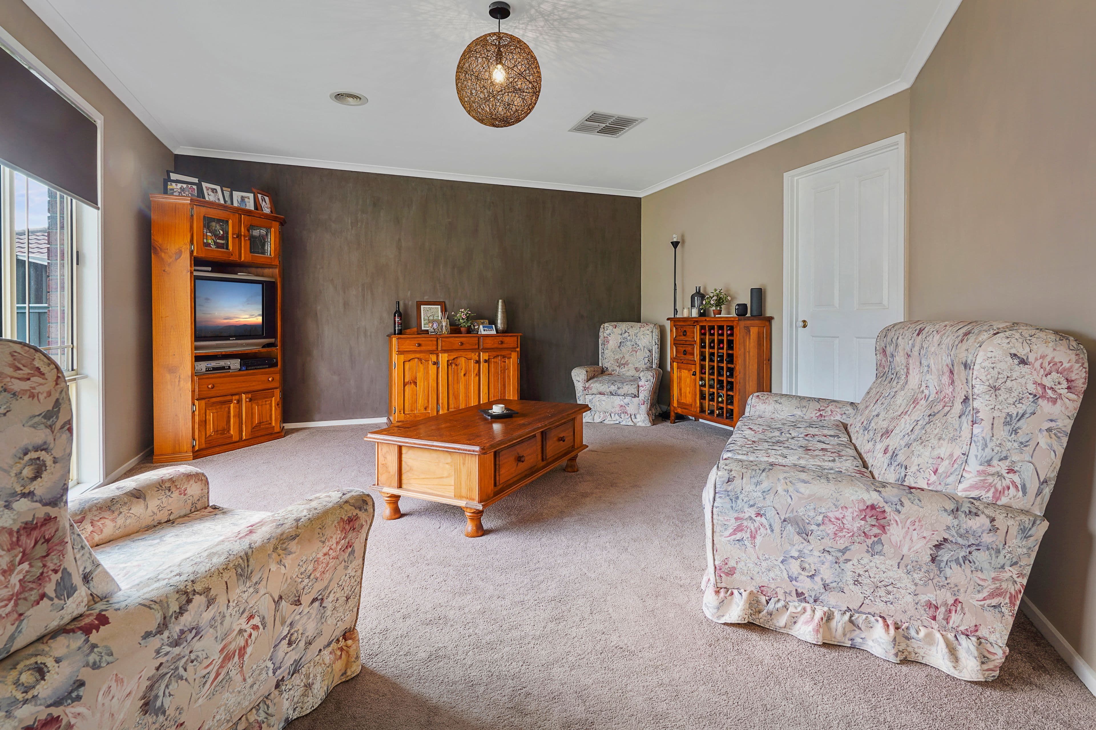 8 Fleur Court, Narre Warren South VIC 3805, Narre Warren South - Thumbnail 2