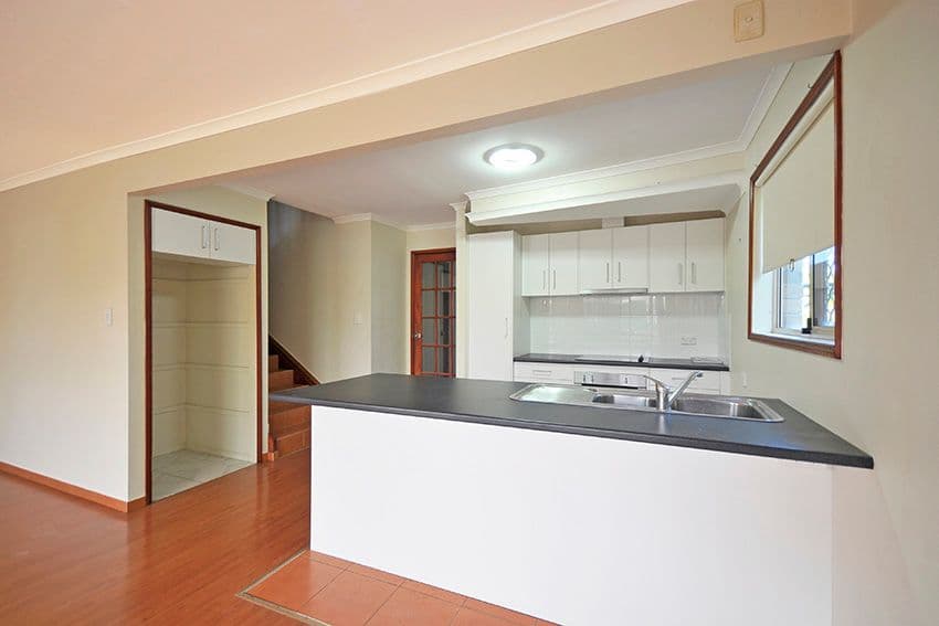 6 Cotinga Crescent, Burleigh Waters QLD 4220, Burleigh Waters - Thumbnail 3
