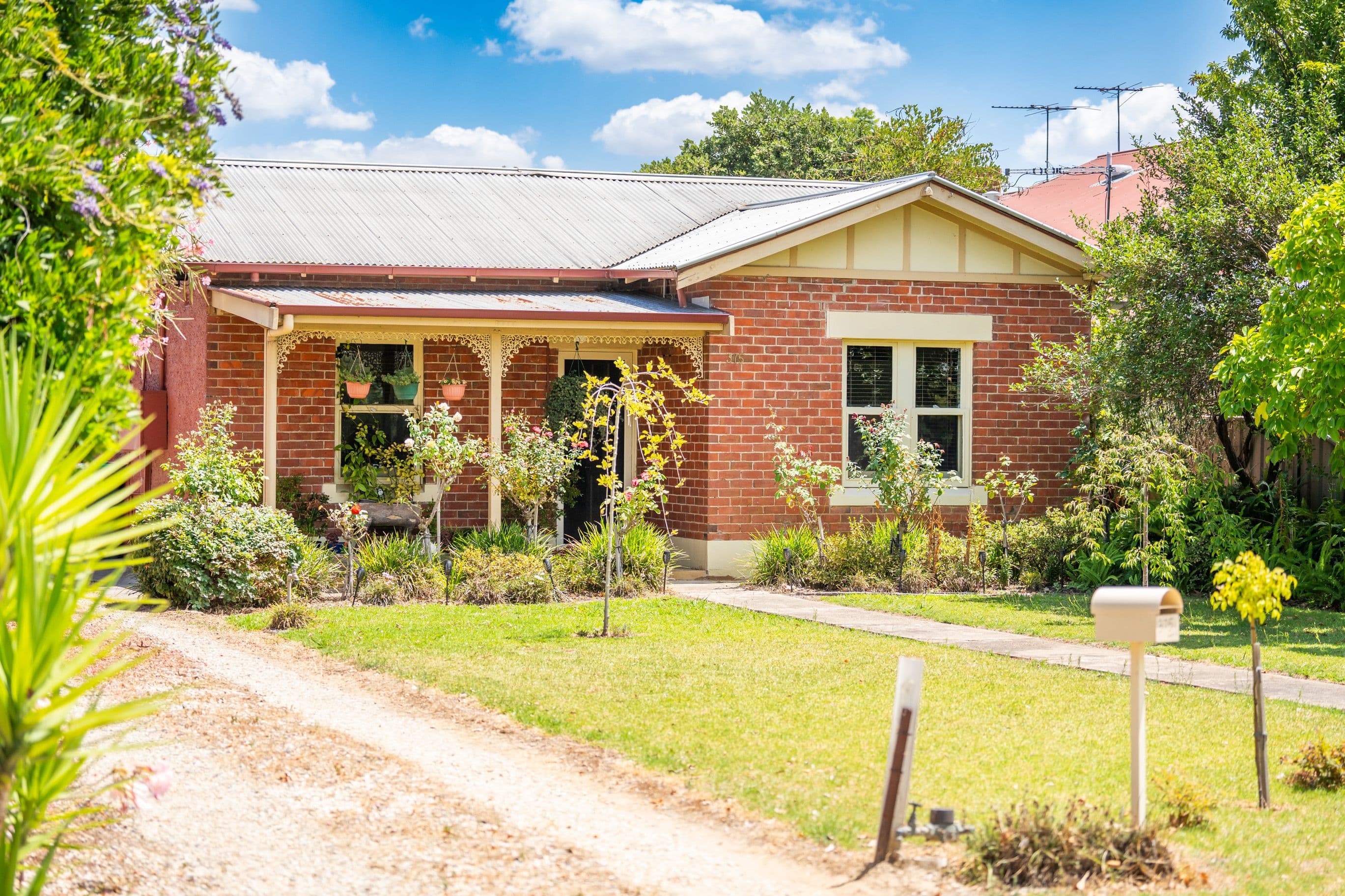 1/375 Urana Road, Lavington NSW 2641, Lavington - Image 1