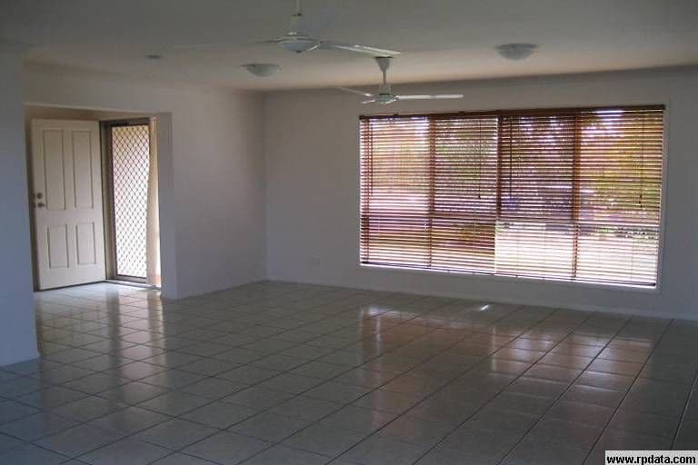 20 Marble Arch Place, Arundel QLD 4214, Arundel - Thumbnail 3
