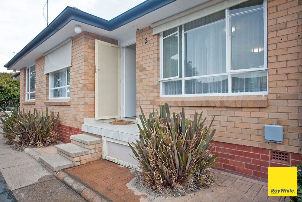 73 Tharwa Road, Queanbeyan NSW 2620, Queanbeyan West - Image 1