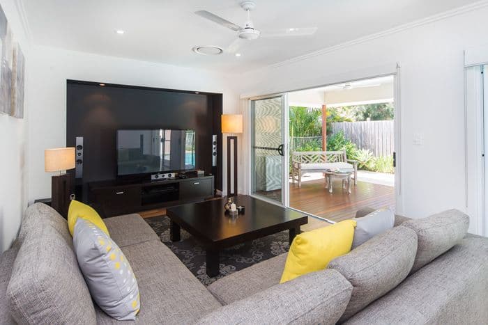 9133 Peter Senior Drive, Hope Island QLD 4212, Hope Island - Thumbnail 6