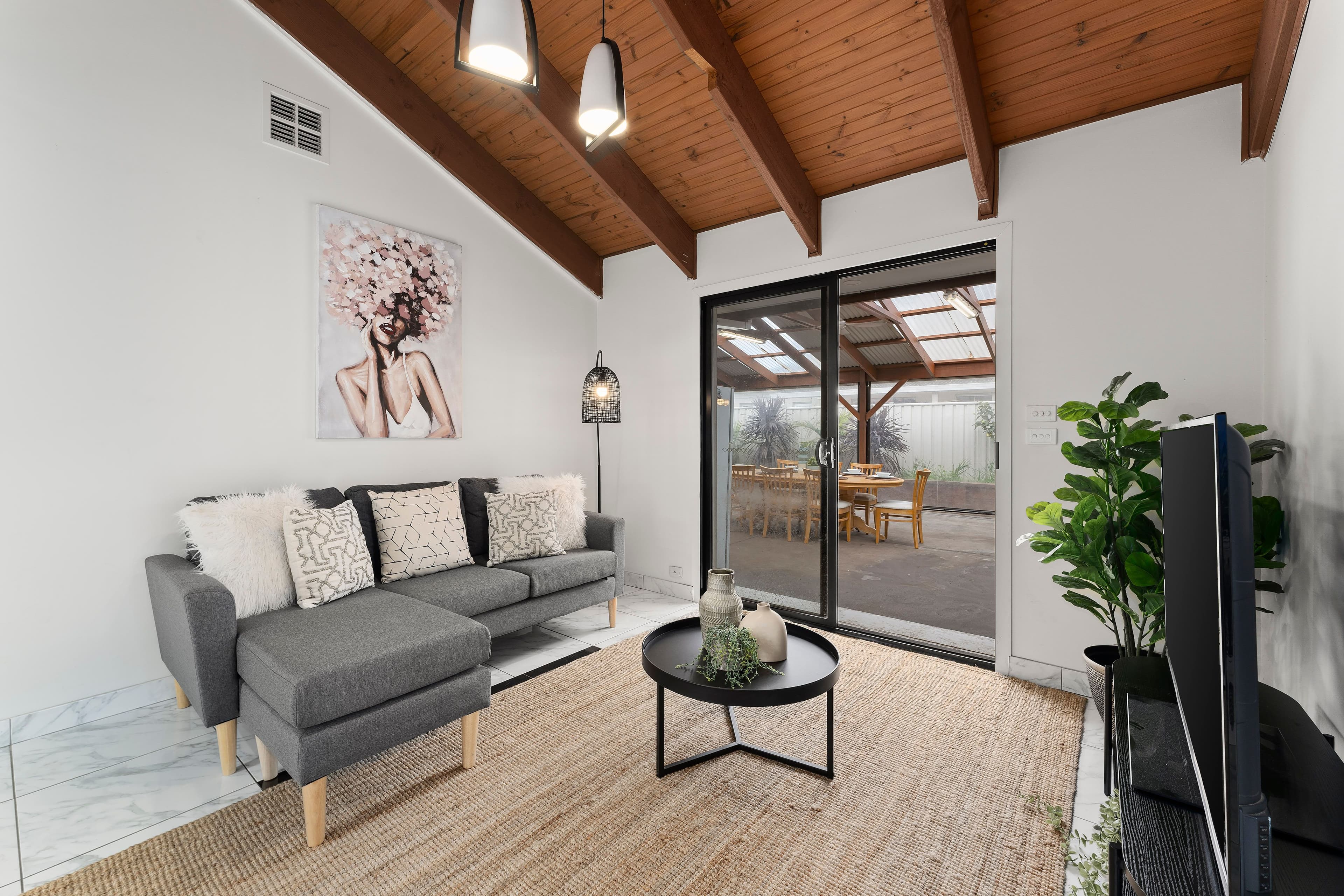 70 Prince of Wales Avenue, Mill Park VIC 3082, Mill Park - Thumbnail 5